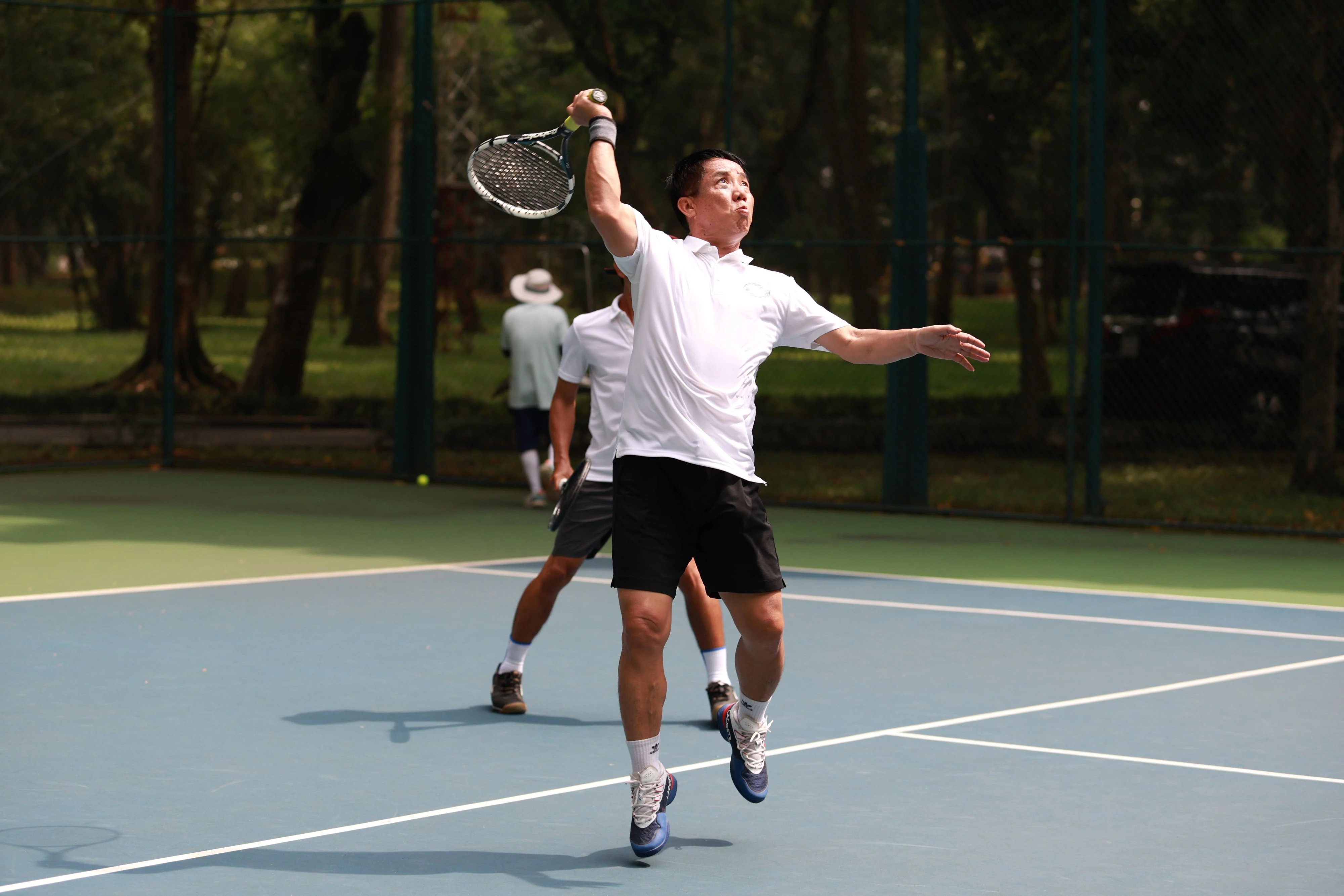 Hình ảnh hội thao tại sân tennis