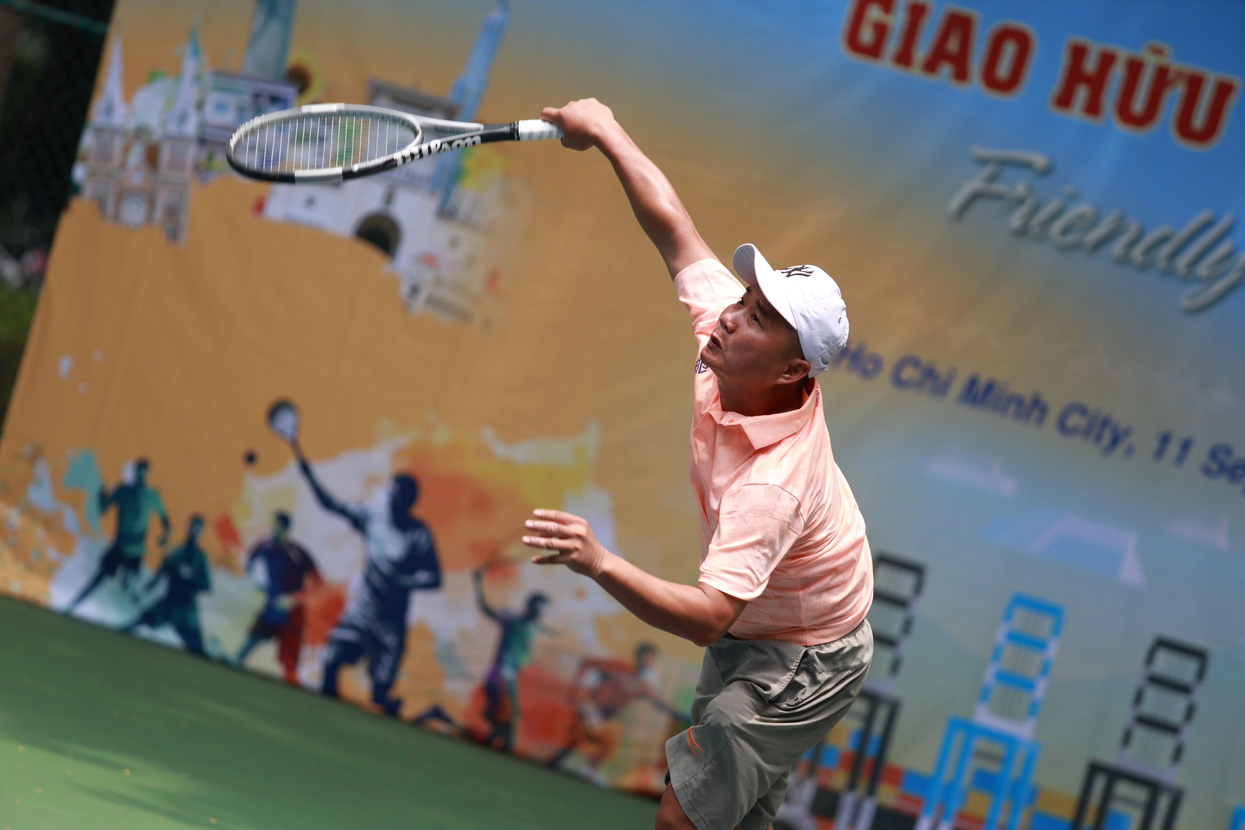 Hình ảnh hội thao tại sân tennis