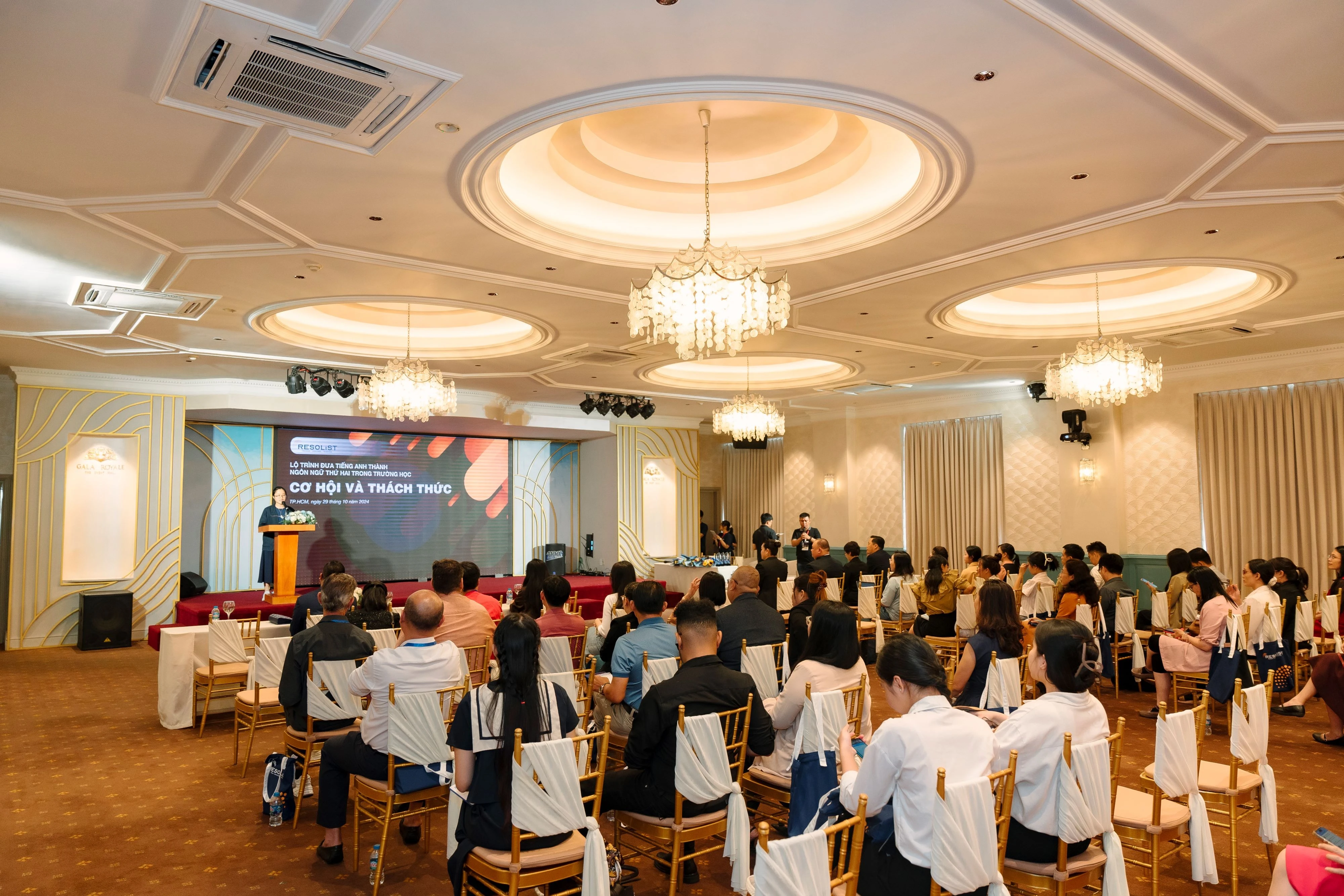 Khai trương trung tâm anh ngữ Resolist